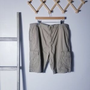 WRANGLER MEN'S TAN CARGO SHORTS SIZE 42